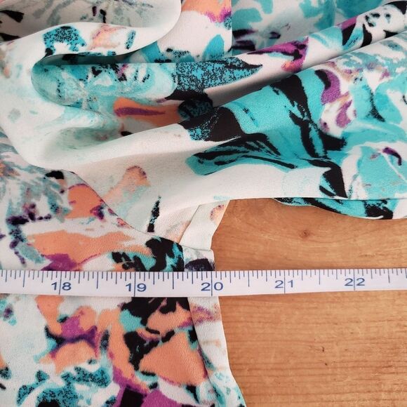 🦋3/$20 Ivanka Trump Turquoise Purple Print 3/4 Sleeve Blouse Semi Sheer V-Neck - Picture 7 of 10